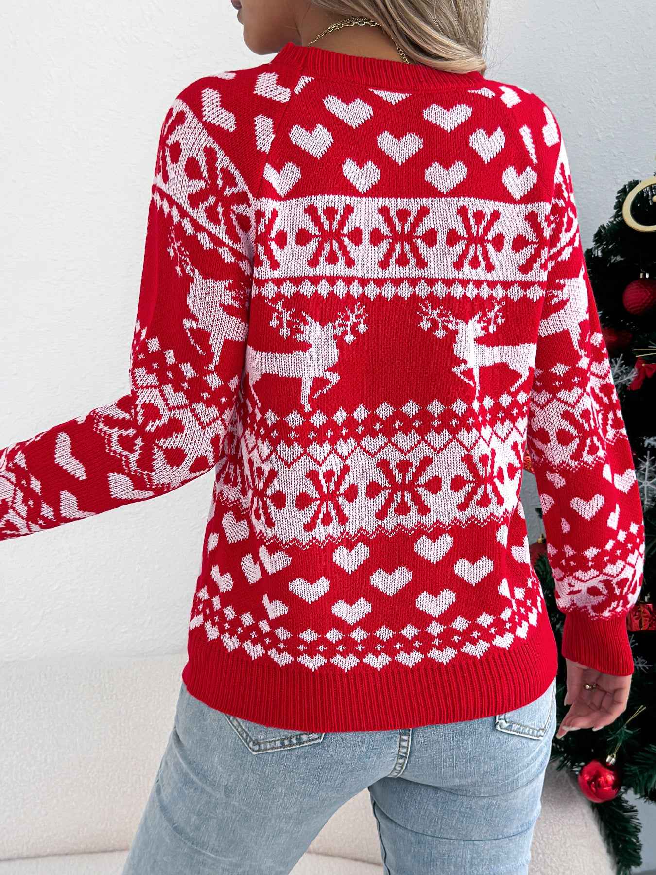 Sarah Express Women's Christmas Deer Pullover Sweater - Festive Holiday Knit Long Sleeve