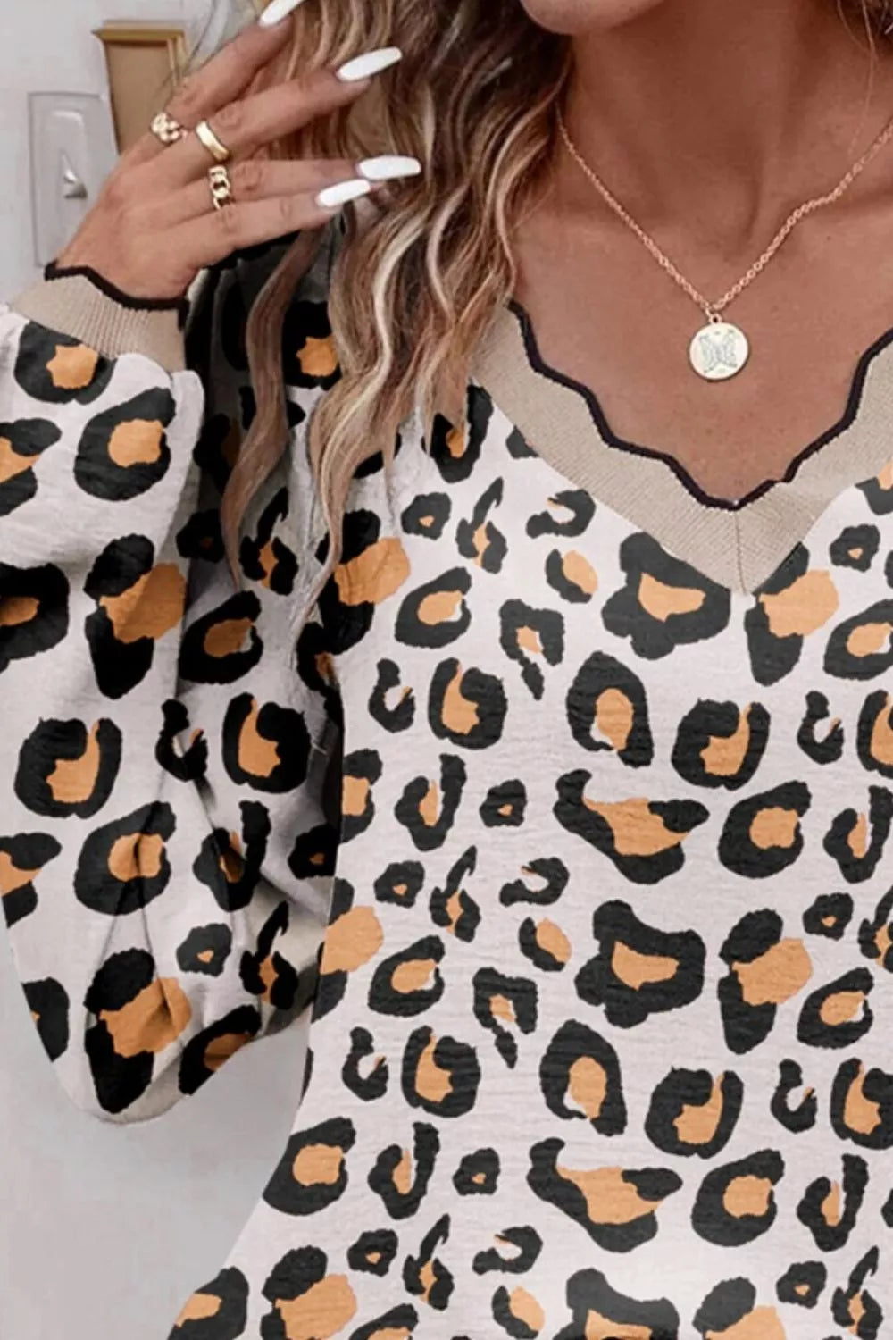 Sarah Express Women's Leopard Print V-Neck Long Sleeve Top