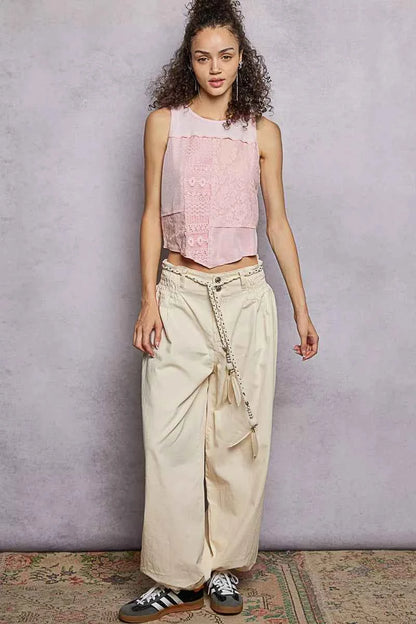 Sarah Express Women's Ribbed Cropped Tank Top with Lace Detail - Round Neck Sleeveless Crop Top