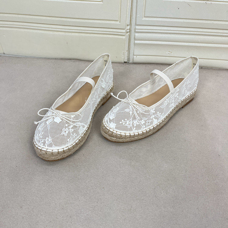 Sarah Express Women's Round Toe Mesh Chunky Sole Sneakers – White Low-Top Shoes