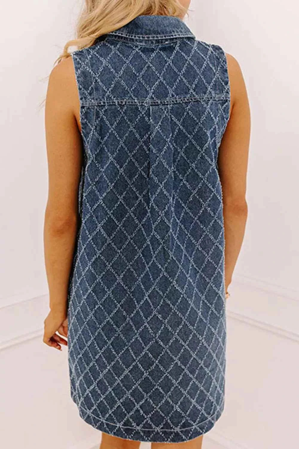 Sarah Express Women's Denim Mini Dress - Rhombus Textured Collar Buttoned V Neck Sleeveless