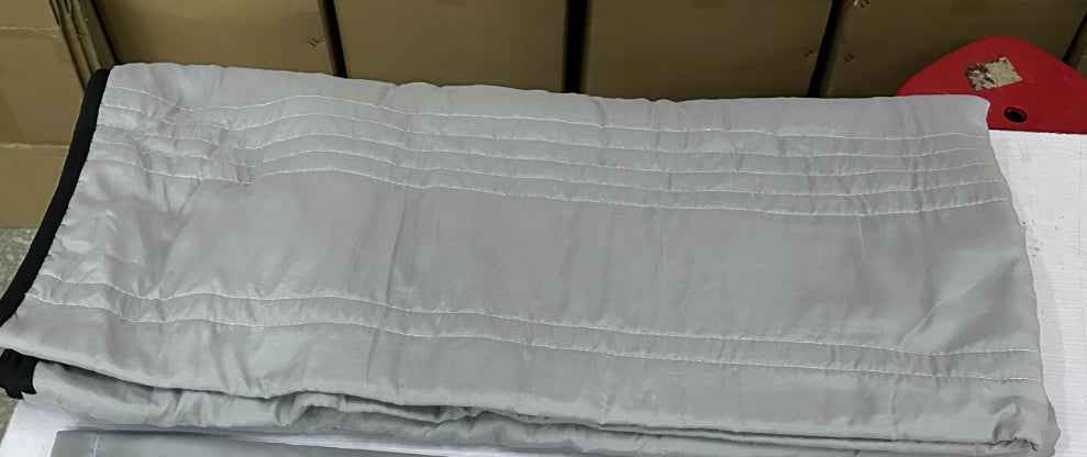 Sarah Express Cooling Summer Quilt Blanket - Lightweight Air Conditioning Comforter Grey