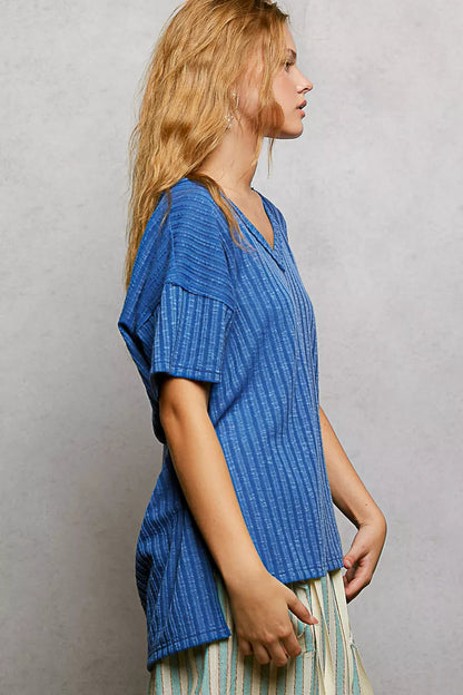 Sarah Express Ribbed Knit V-Neck Short Sleeve T-Shirt with Side Slit