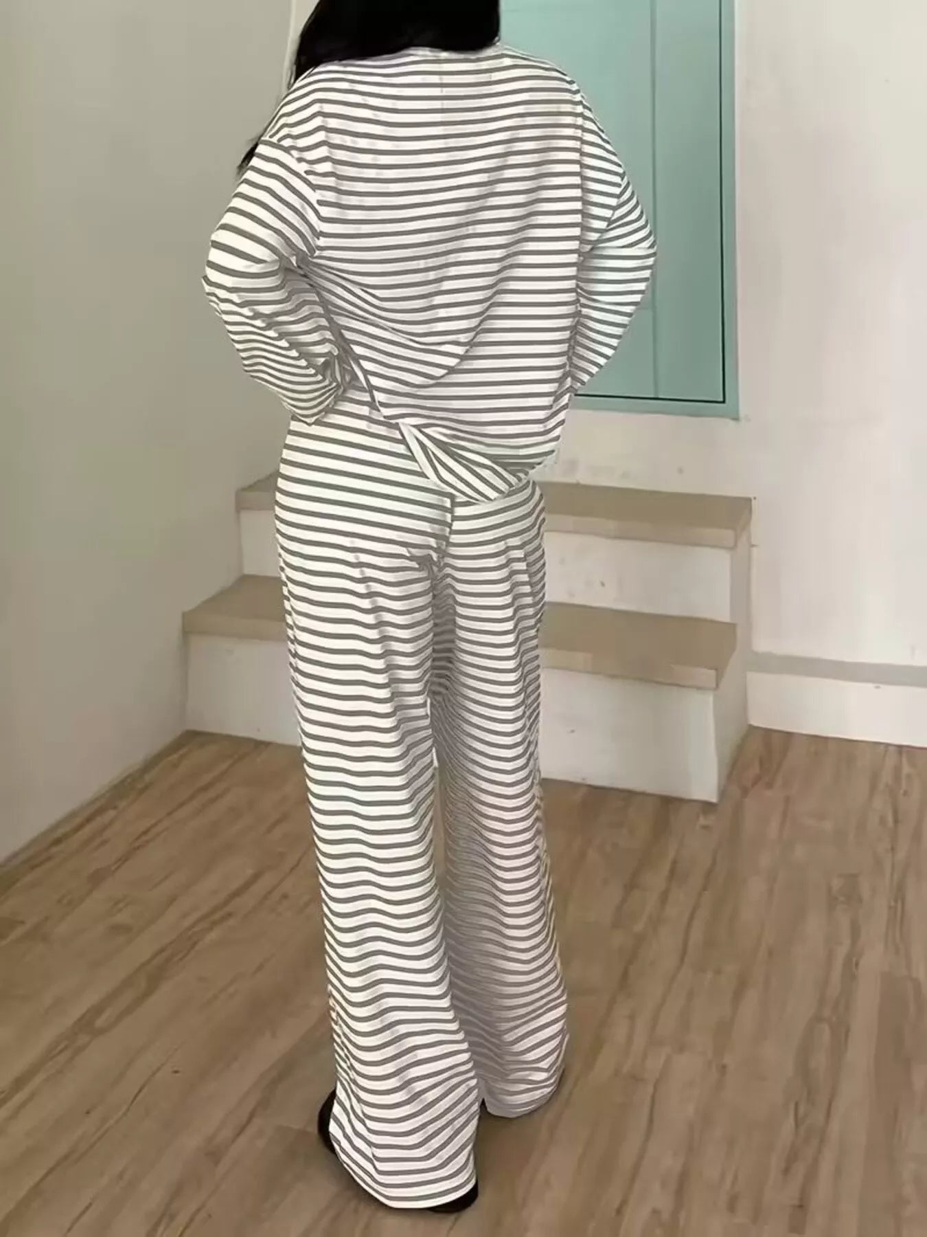 Sarah Express Women's Striped Long Sleeve Top and Pants Lounge Set