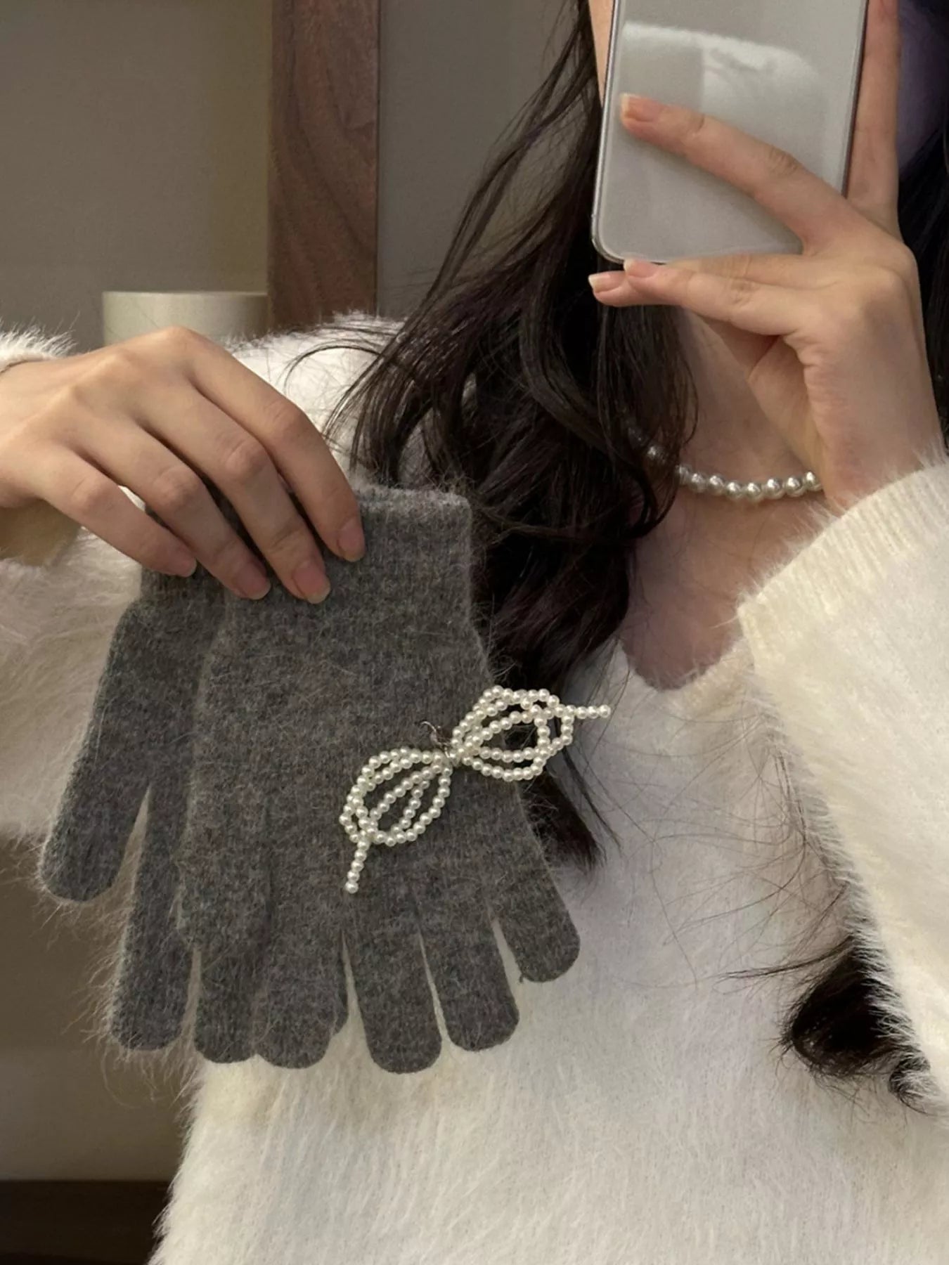 Sarah Express Women's Pearl Embellished Knit Gloves - Winter Fashion Accessory Dark Gray ONESIZE