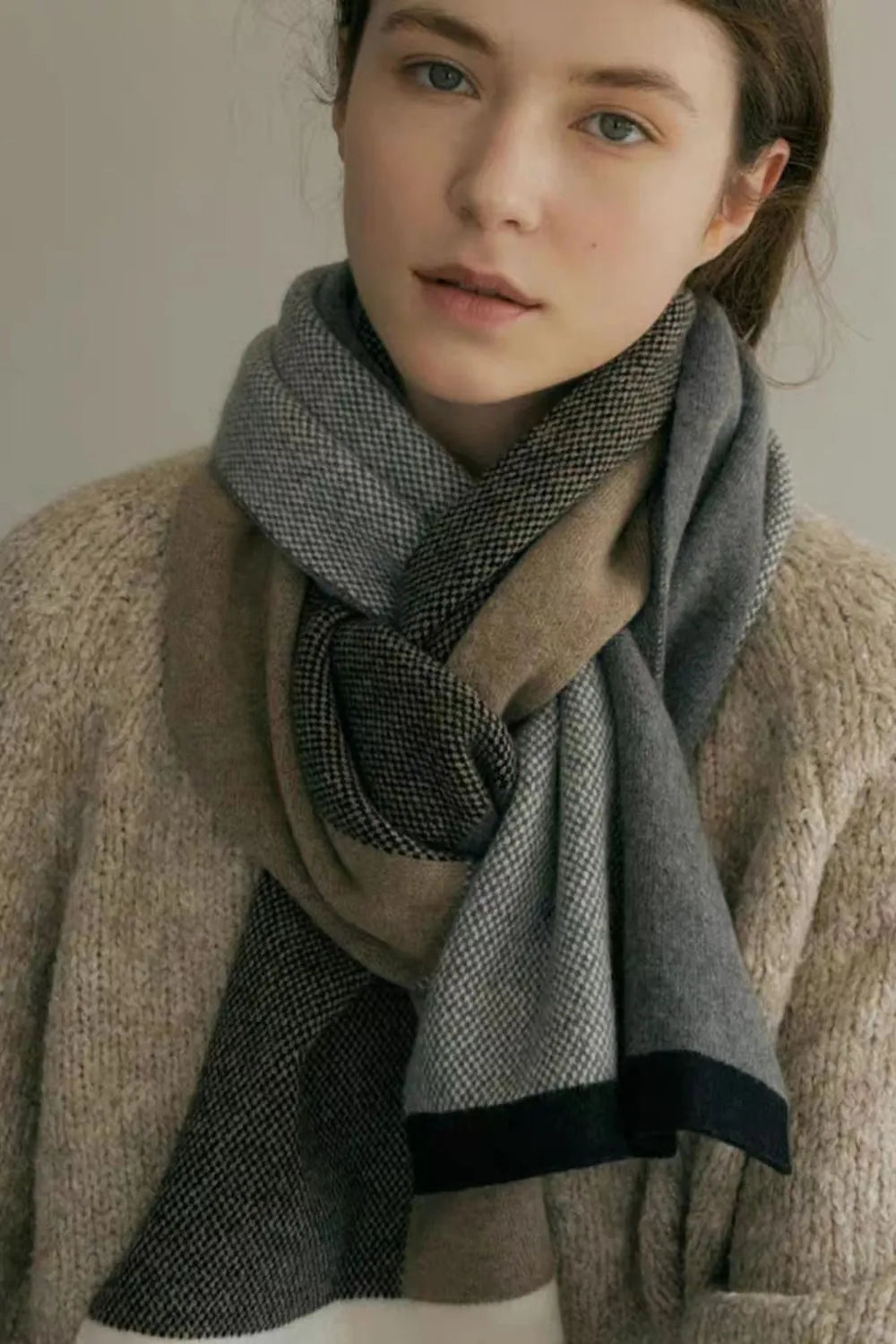 Sarah Express Women's Thermal Contrast Acrylic Scarf Cozy Winter Fall Accessory One Size