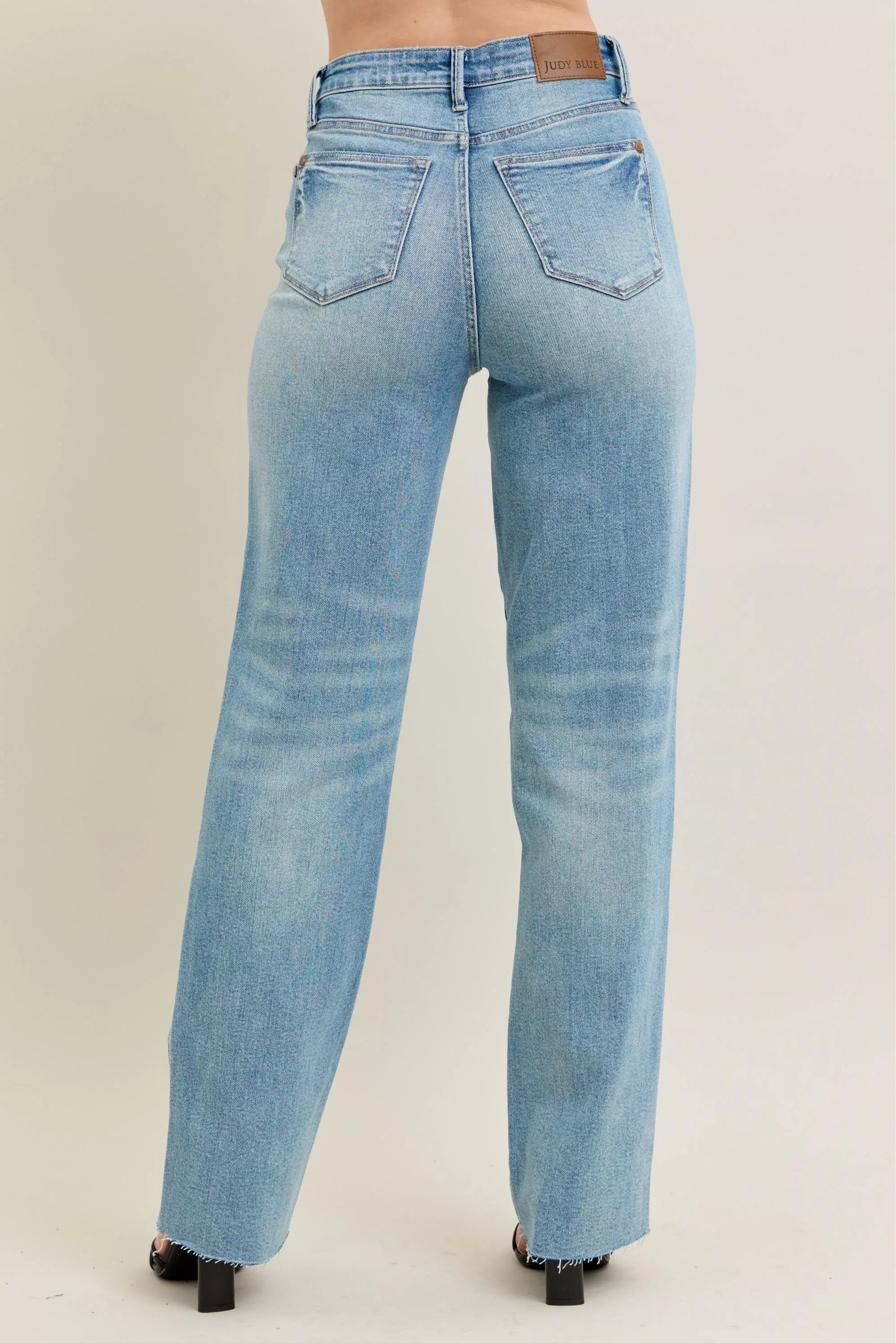 Sarah Express Women’s Plus Size High Rise 90's Straight Jeans with Star Destroy
