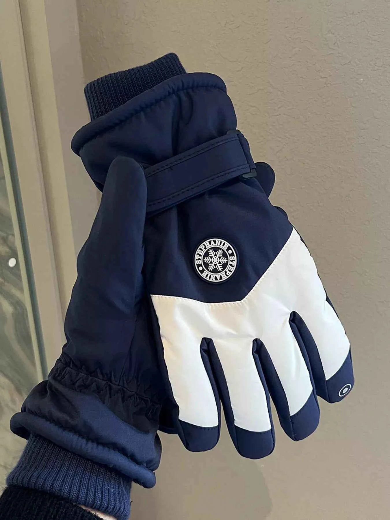 Sarah Express Women's Waterproof Color Block Gloves - Winter Warm Ski Gloves Dark Navy ONESIZE