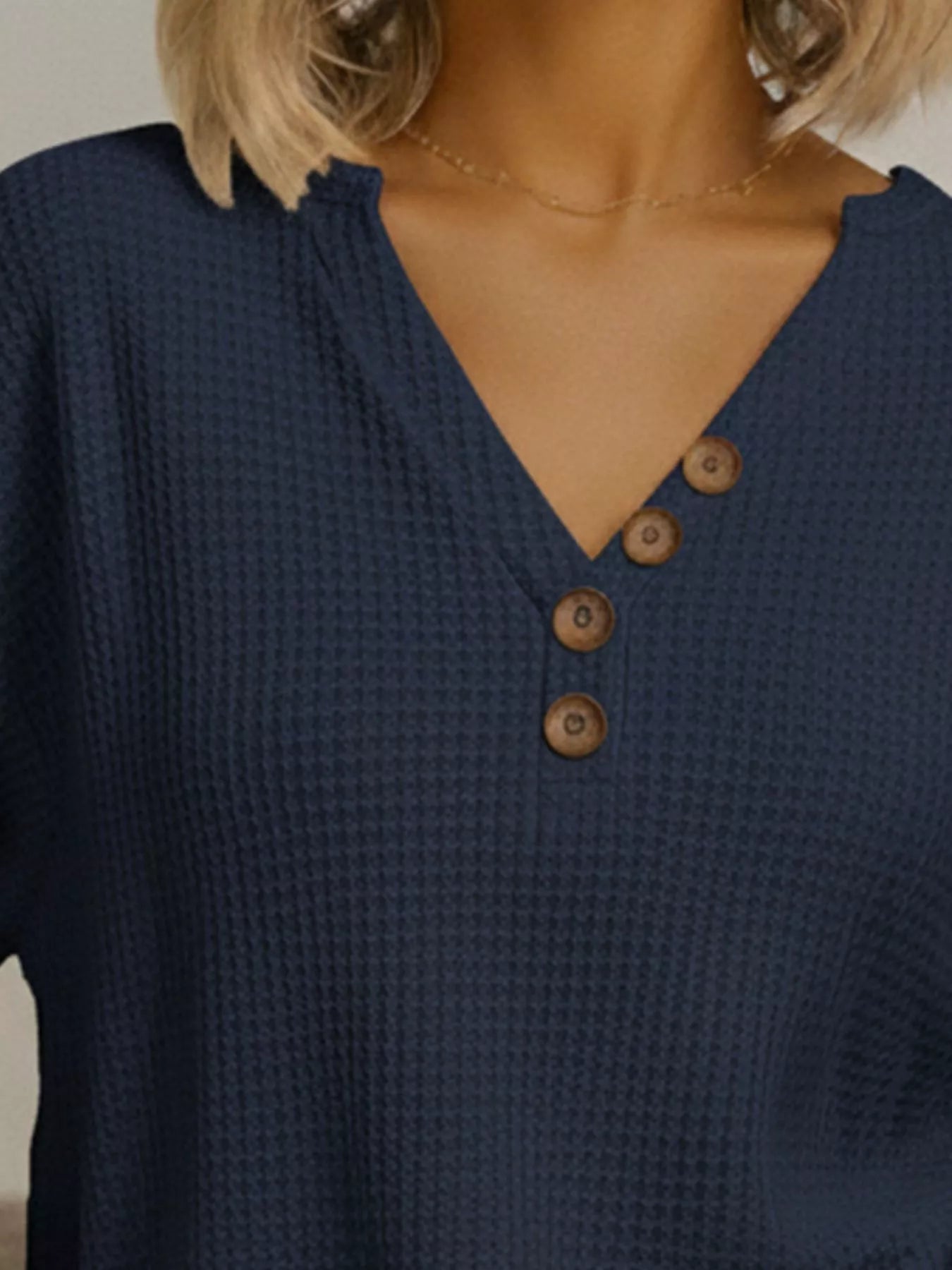 Sarah Express Women's Waffle Knit V-Neck T-Shirt Plus Size