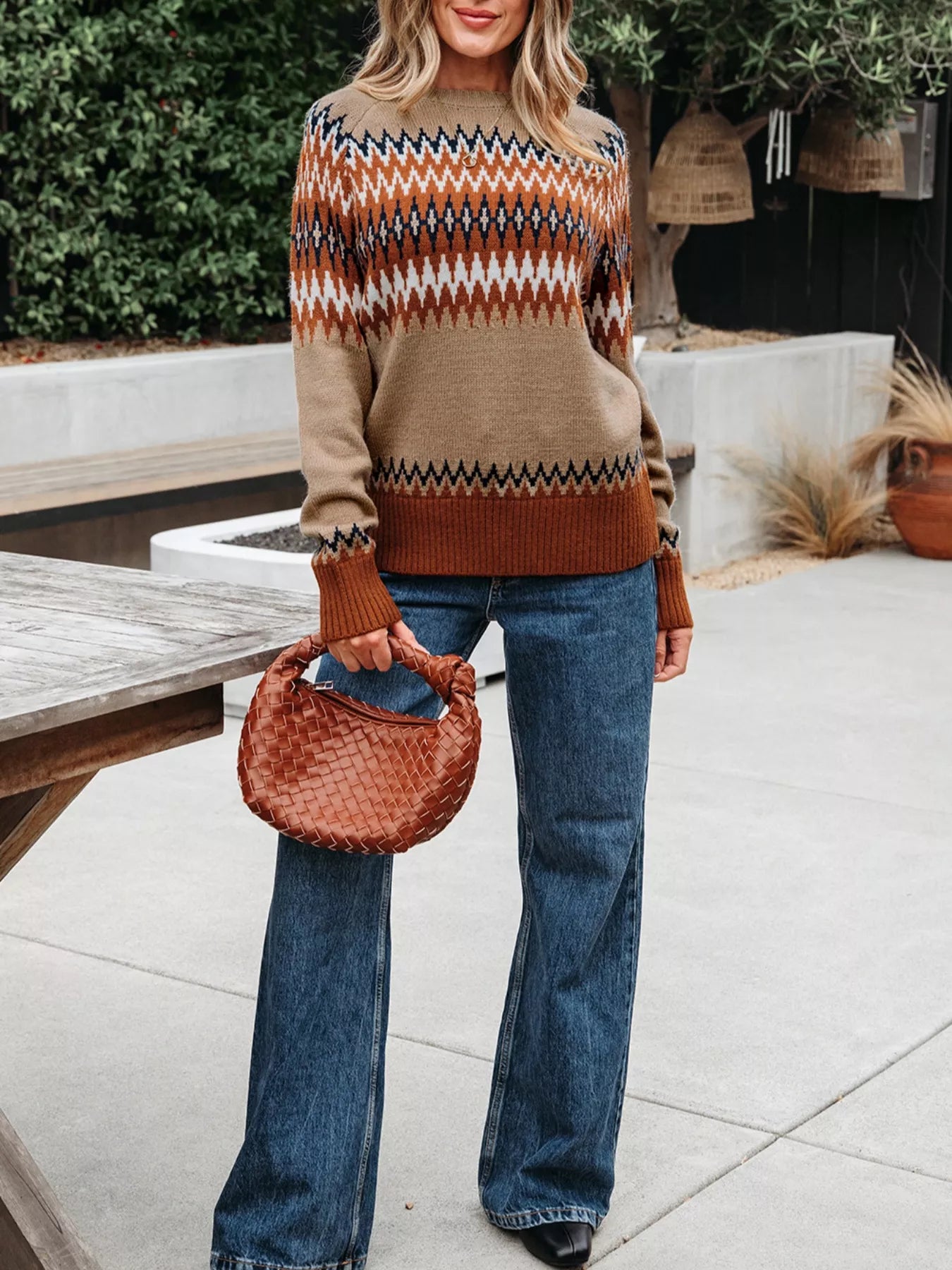 Sarah Express Women's Color Block Crew Neck Sweater