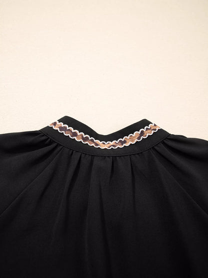 Sarah Express Women's Contrast Trim Bracelet Sleeve Shift Mini Dress