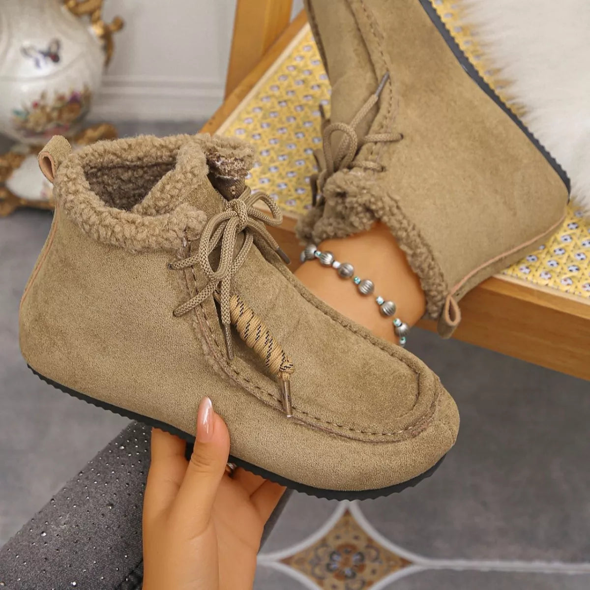 Sarah Express Women's Lace-Up Flat Ankle Boots