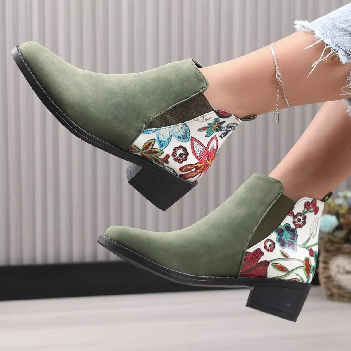 Trendsi Women's Point Toe Block Heel Ankle Boots