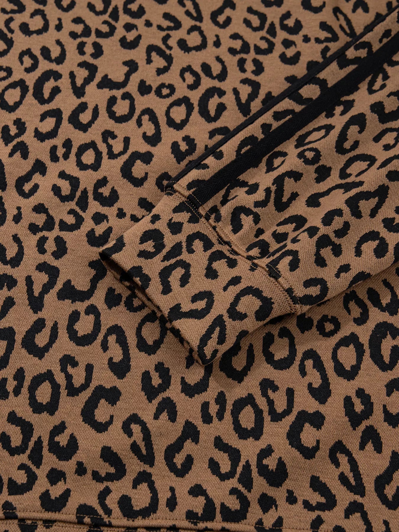 Sarah Express Women's Striped Trim Leopard Long Sleeve Top Drawstring Pant Set