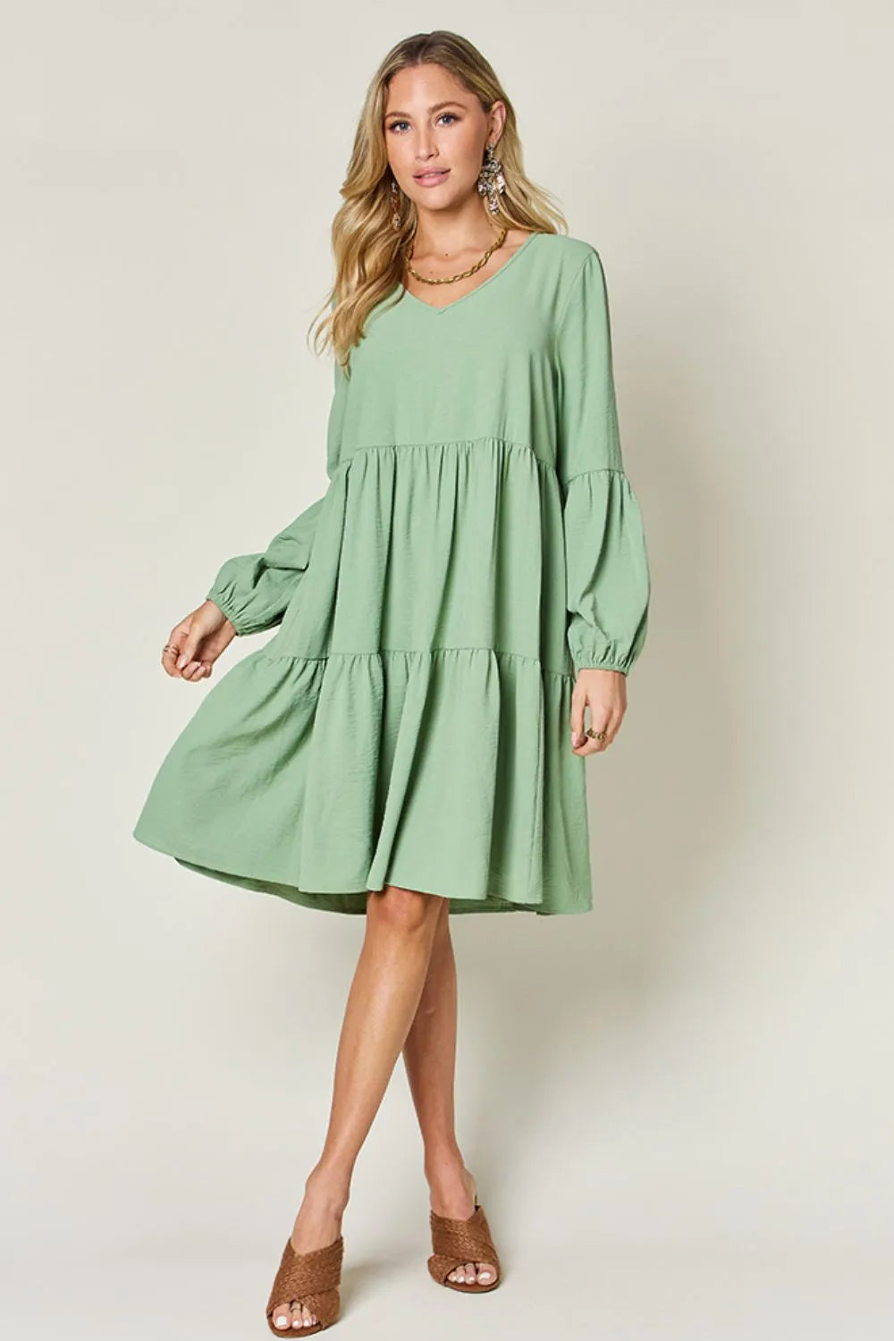 Sarah Express Women’s Plus Size V-Neck Balloon Sleeve Tiered Dress
