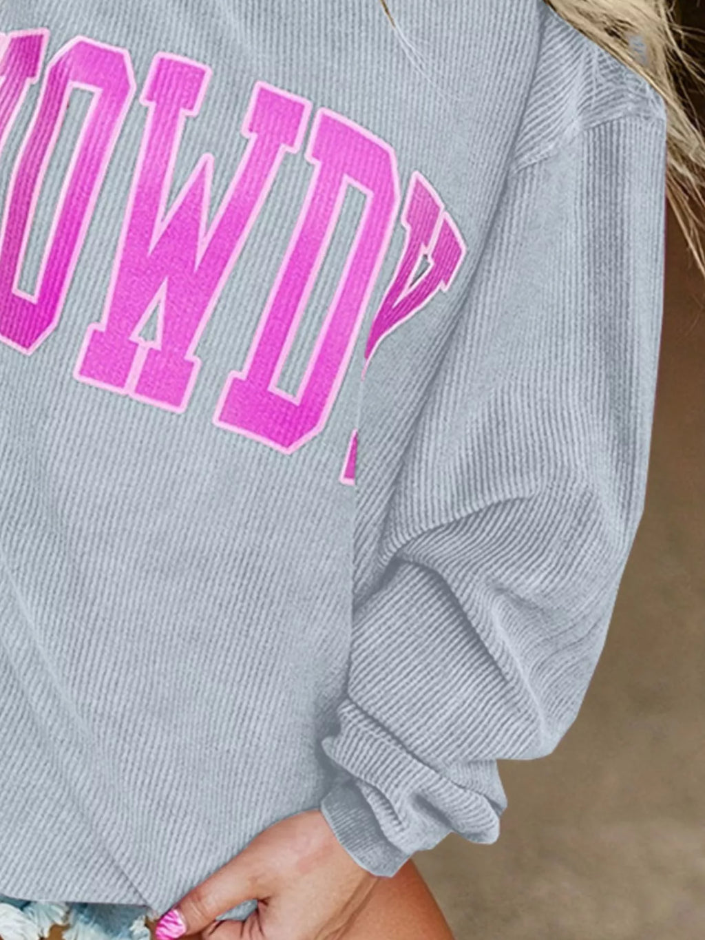 Sarah Express Women's Howdy Oversized Sweatshirt with Pockets - Round Neck Pullover