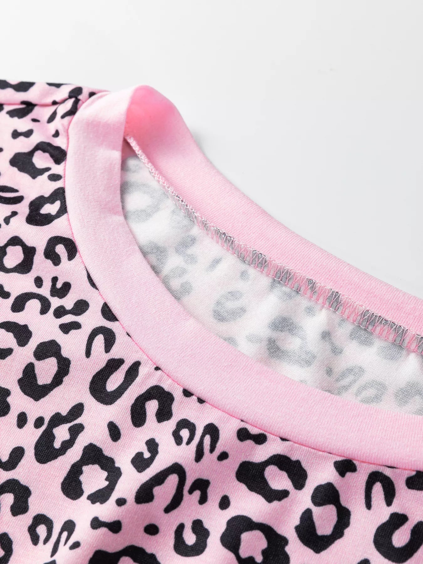 Sarah Express Women's Leopard Striped Patchwork Side Slit Loose Short Sleeve Top