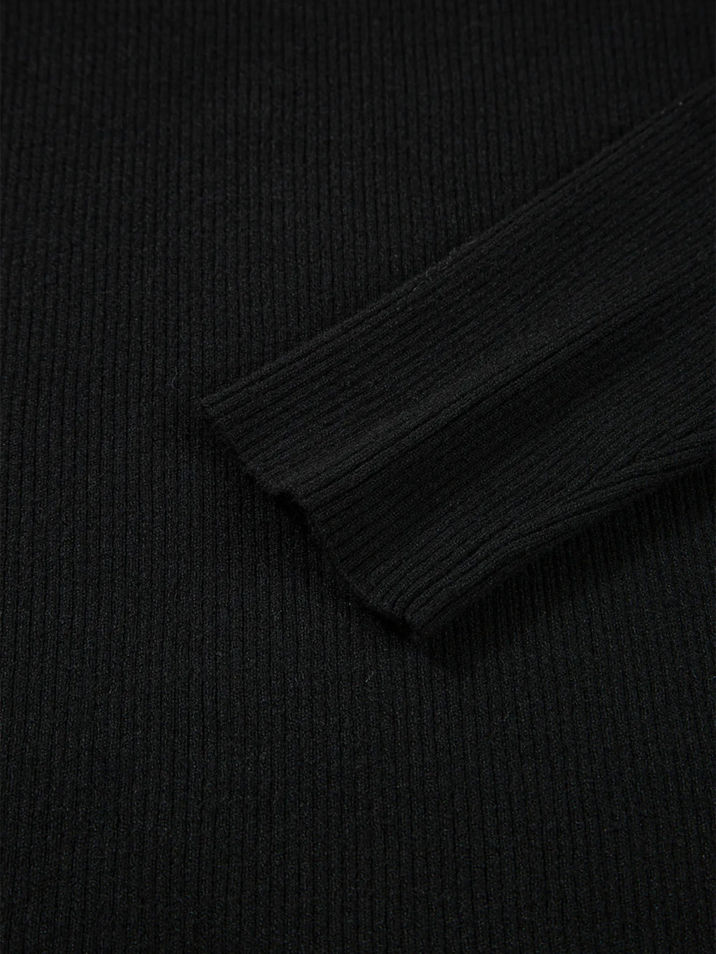 Sarah Express Women's Ribbed Knit Cold Shoulder Sweater