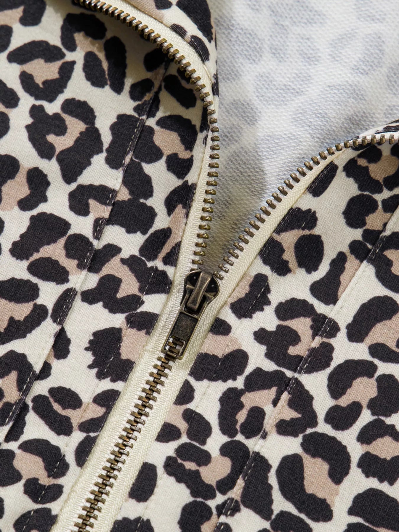 Sarah Express Women's Leopard Print Zip-Up Mini Dress with Pockets