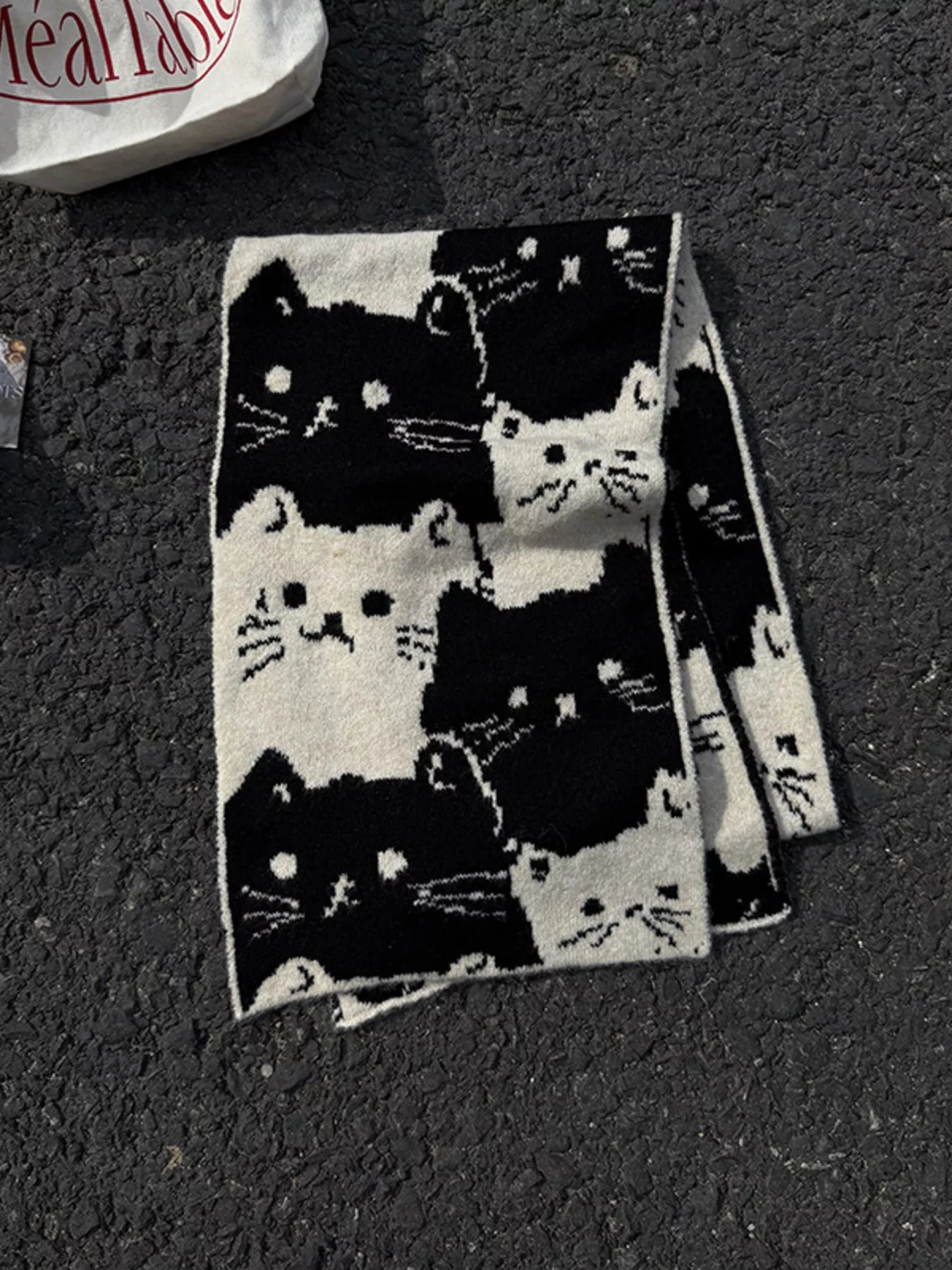 Sarah Express Women's Cute Cat Pattern Knitted Scarf