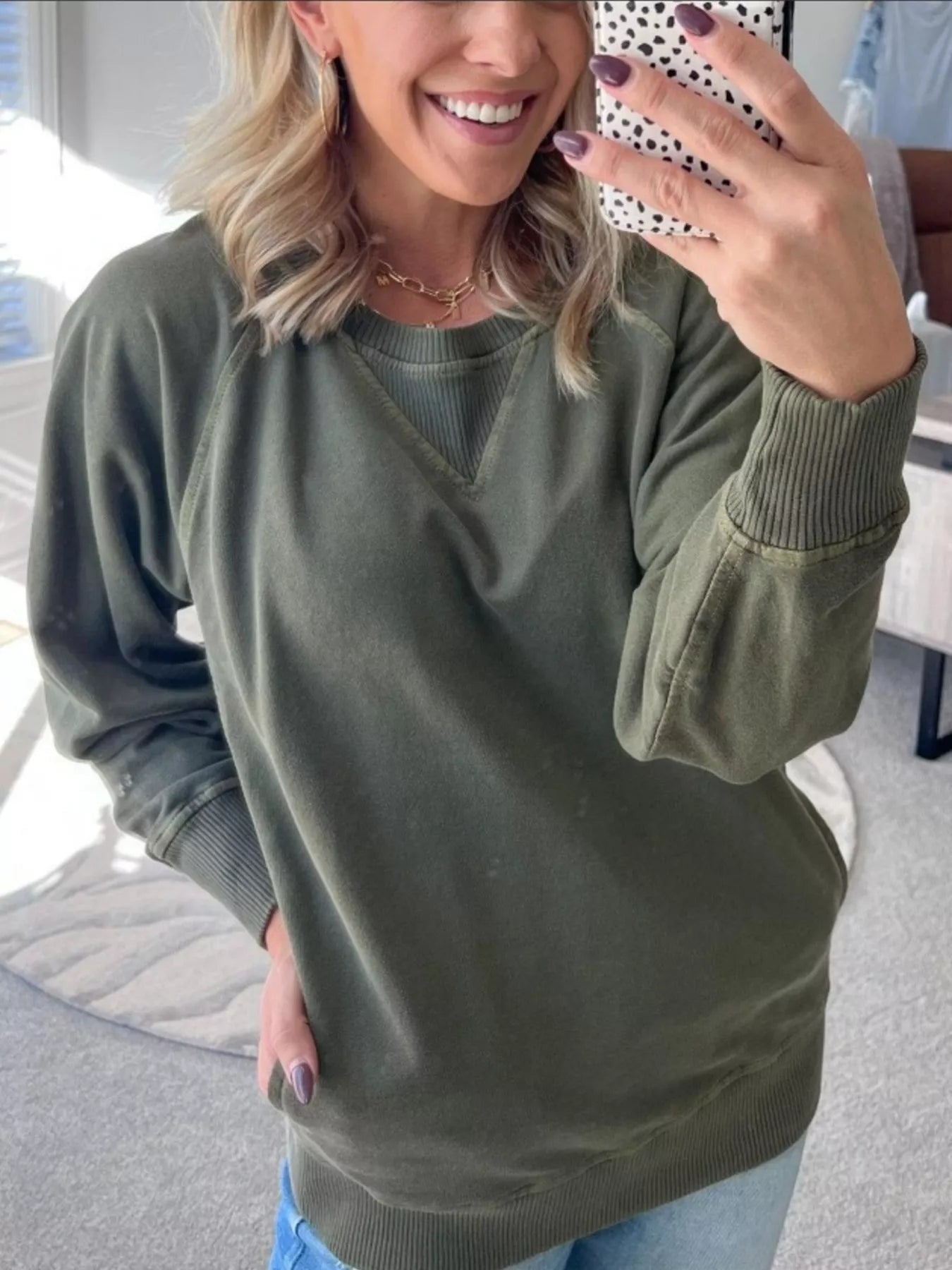 Sarah Express Women's Crew Neck Raglan Sleeve Sweatshirt - Casual Pullover Top Army Green