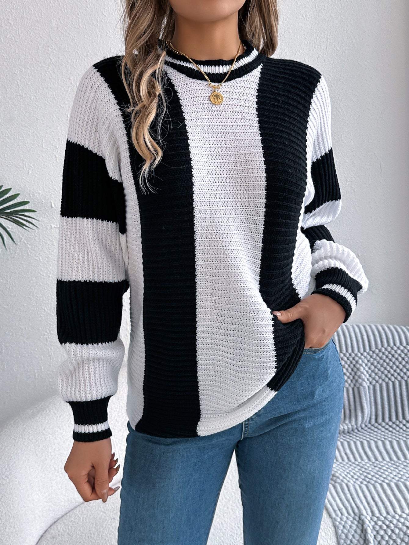 Sarah Express Women's Color Block Stripe Lantern Sleeve Pullover Sweater White