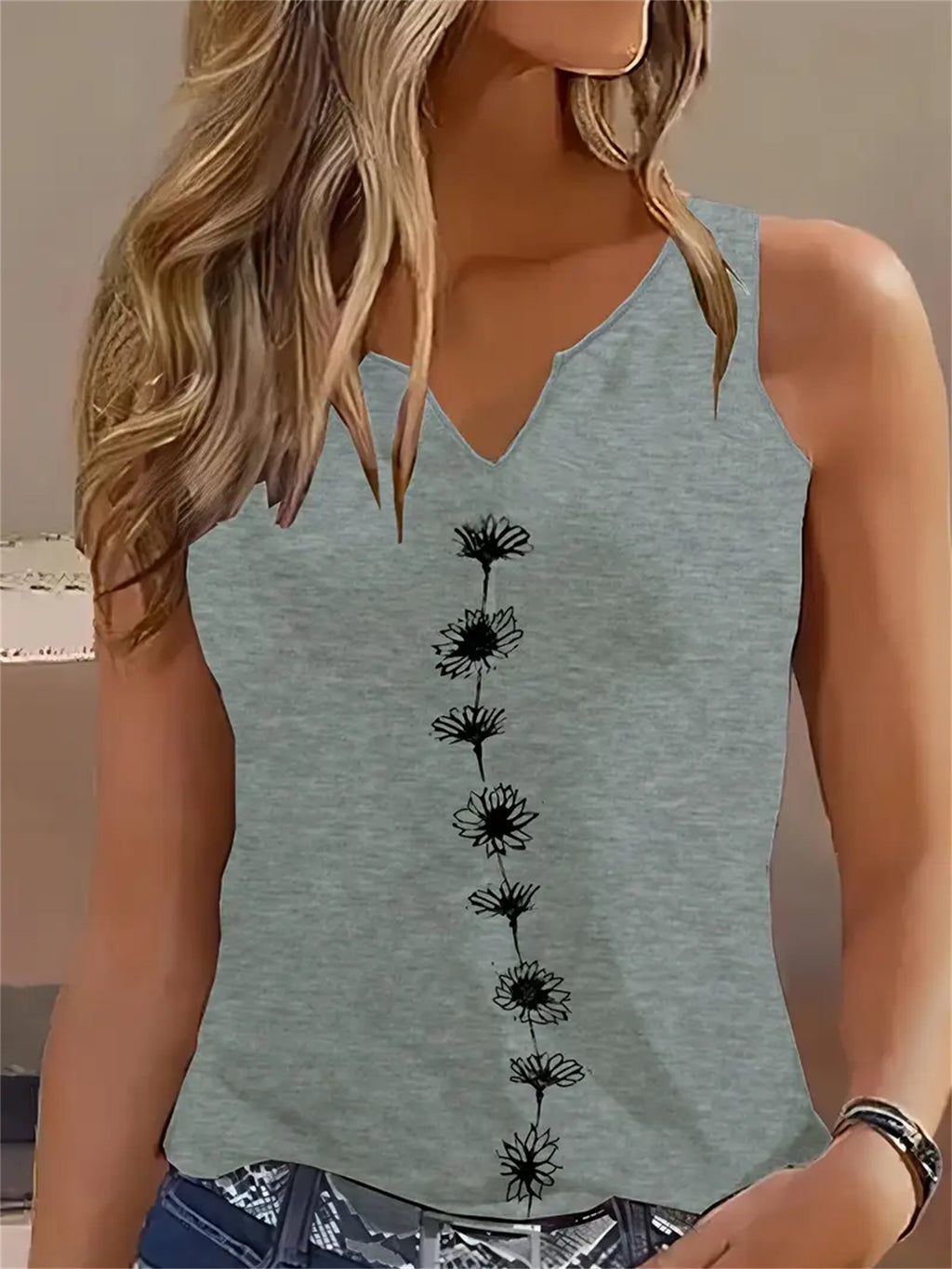 Sarah Express Women's Floral Print Tank Top Notch Neck Sleeveless Summer Casual Top
