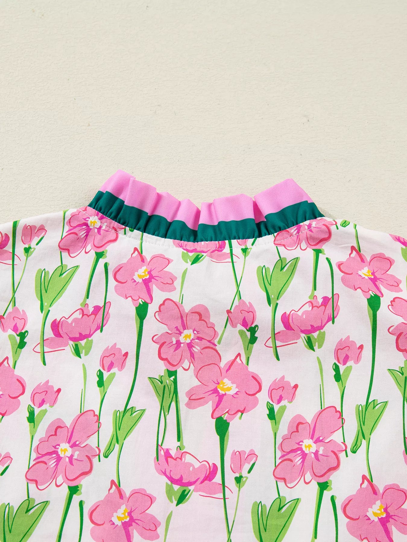 Sarah Express Women's Floral Print V Neck Ruffled Short Sleeve Blouse