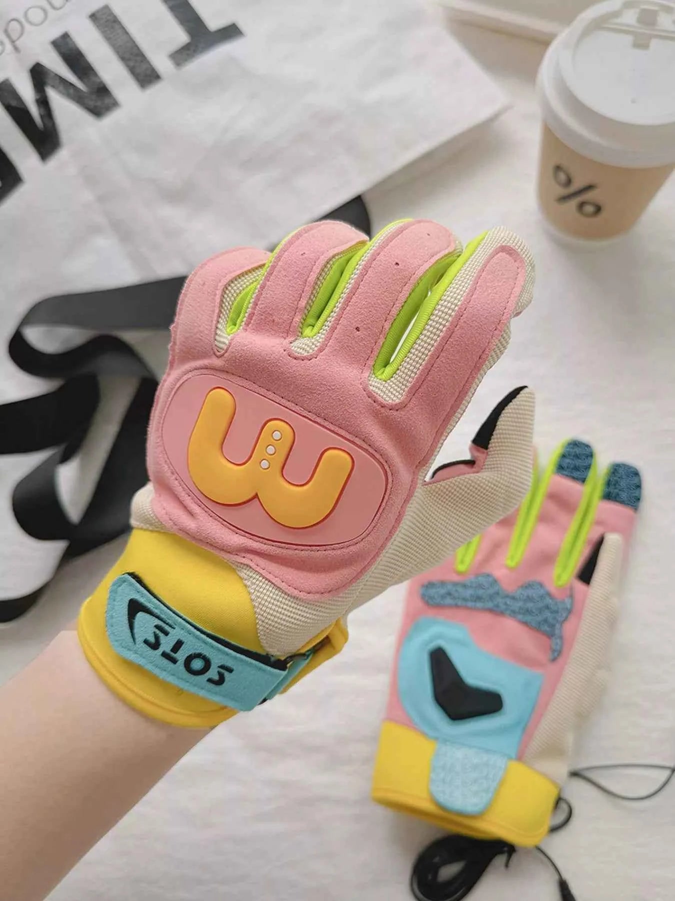 Sarah Express Women's Colorful Touchscreen Winter Gloves - Warm Knit Texting Gloves Blush Pink One Size