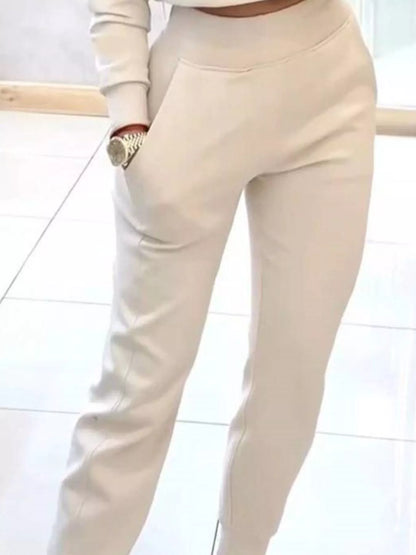 Sarah Express Women's Casual Chic Cropped Sweatshirt and Jogger Set