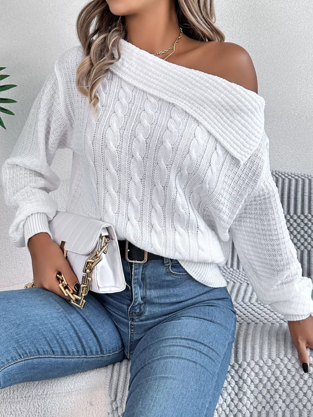 Sarah Express Women's Off-Shoulder Cable Knit Sweater