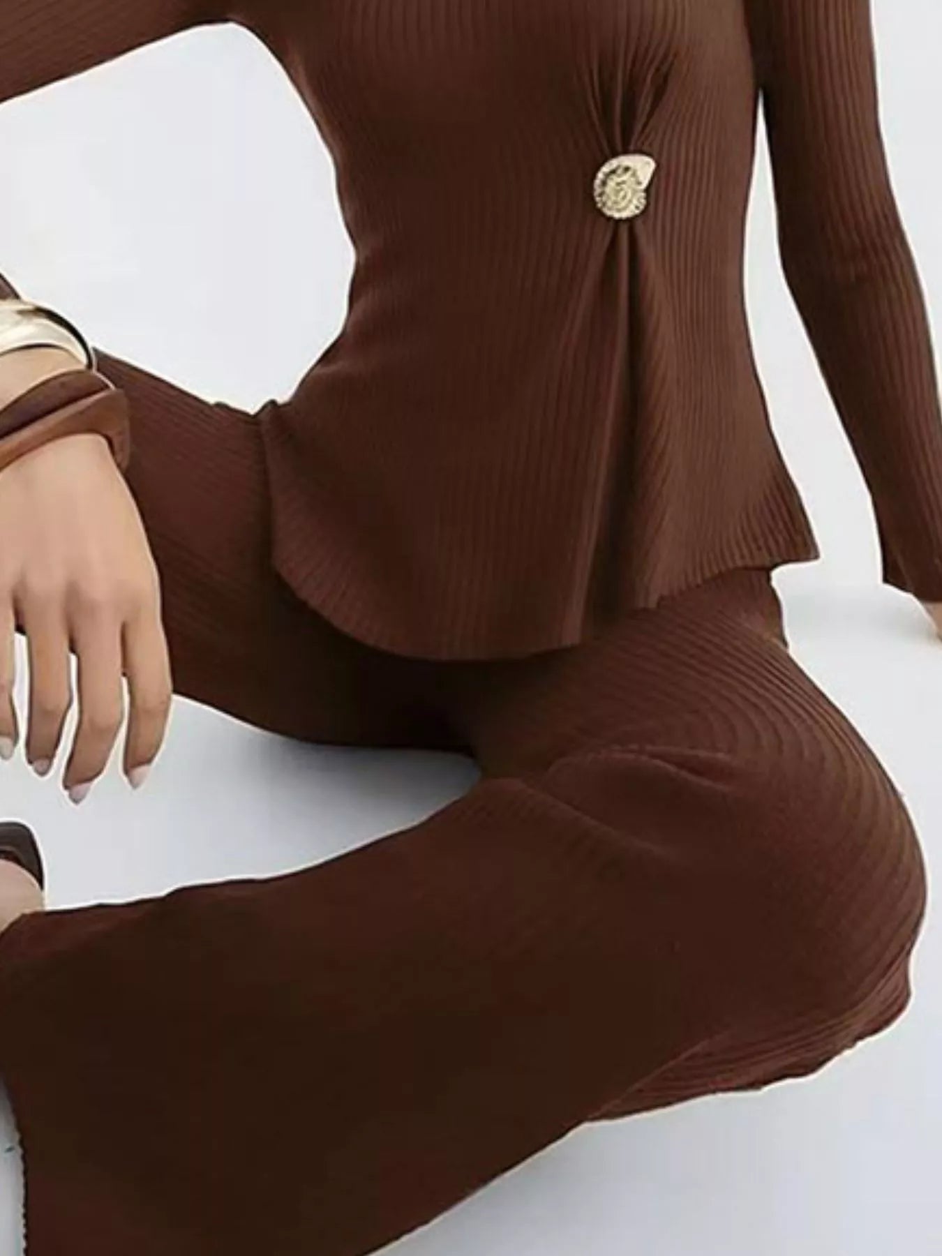 Sarah Express Women's Ribbed Knit Round Neck Top and Pants Sweater Set