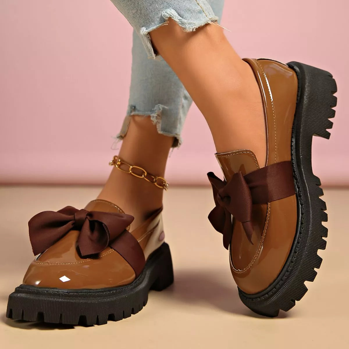 Sarah Express Women's Bow Decor Round Toe Loafers Khaki