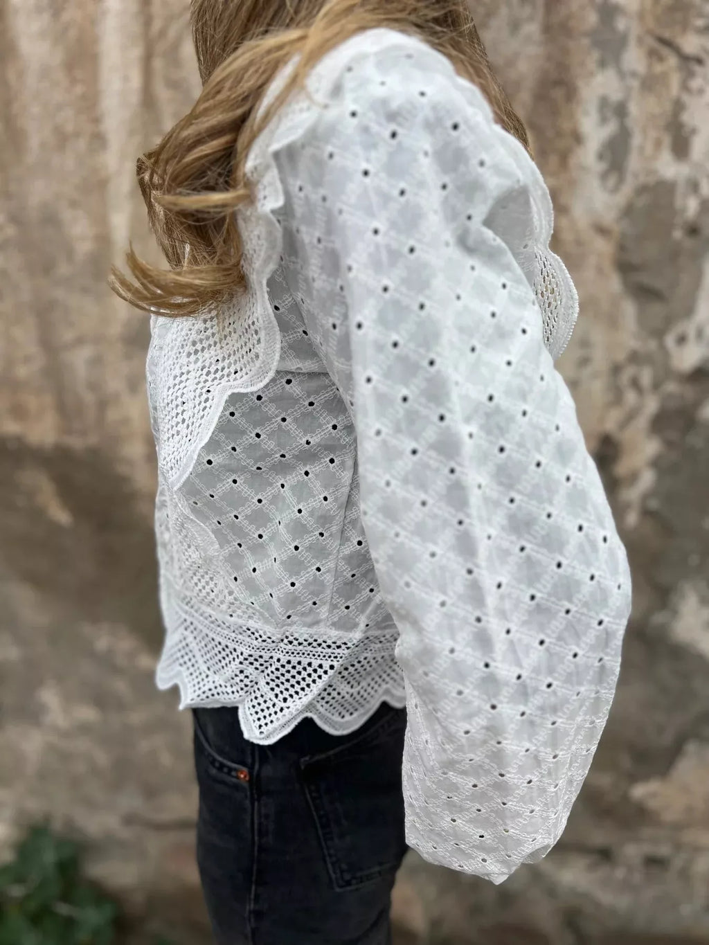 Sarah Express Women's Eyelet Button-Up Shirt with Scalloped Hem