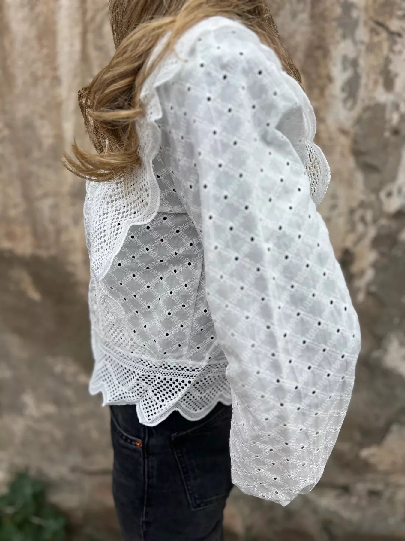 Sarah Express Women's Eyelet Button-Up Shirt with Scalloped Hem