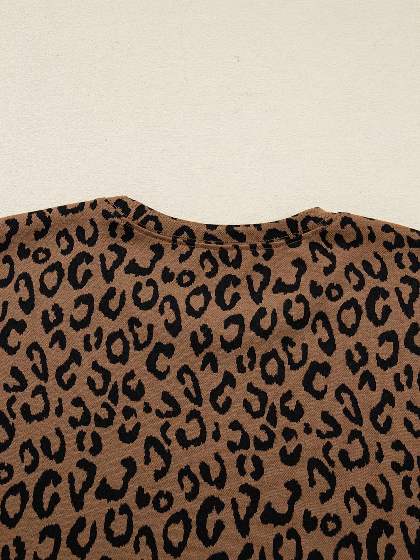 Sarah Express Women's Striped Trim Leopard Long Sleeve Top Drawstring Pant Set