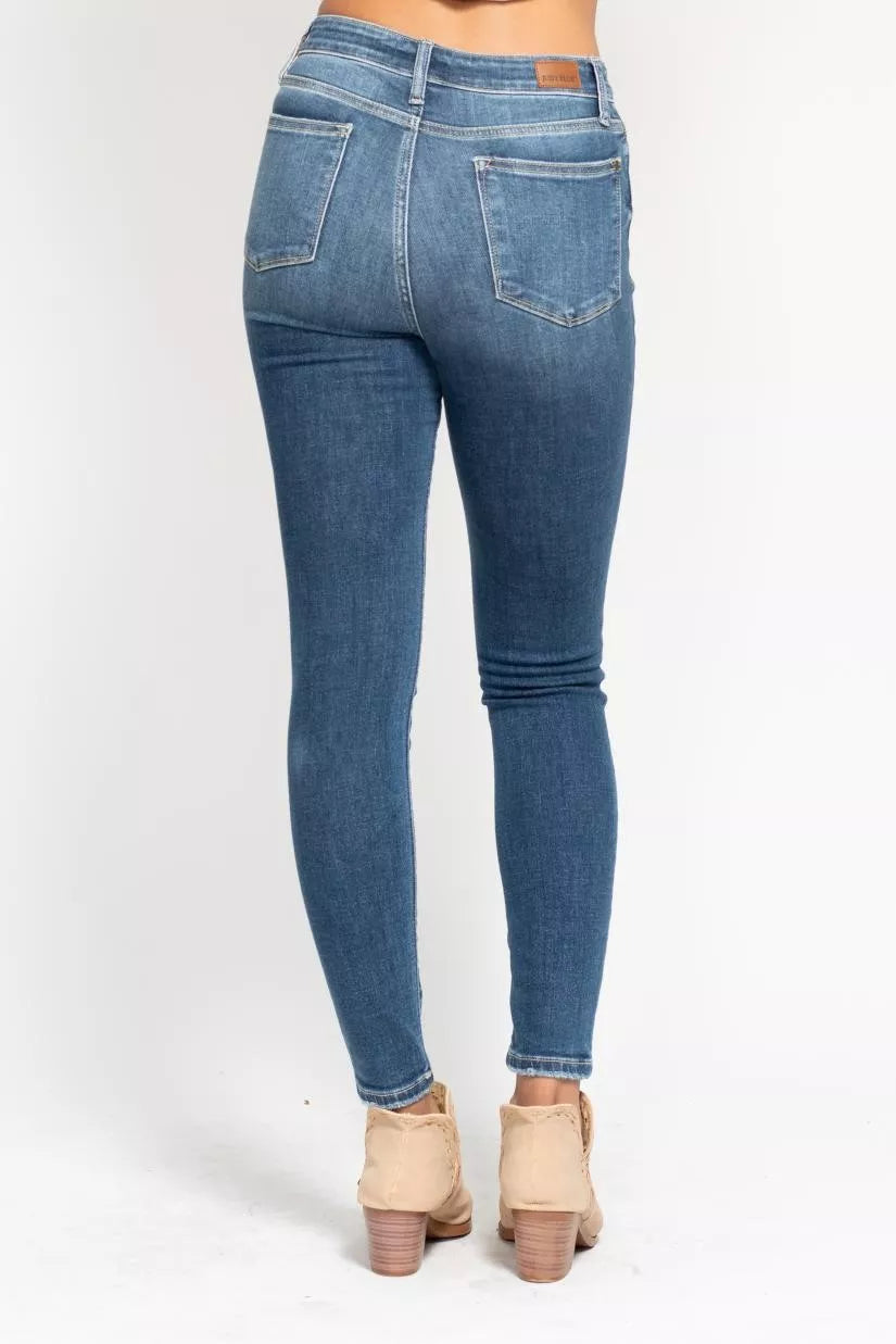 Sarah Express Women’s Plus Size High Rise Button Fly Skinny Jeans
