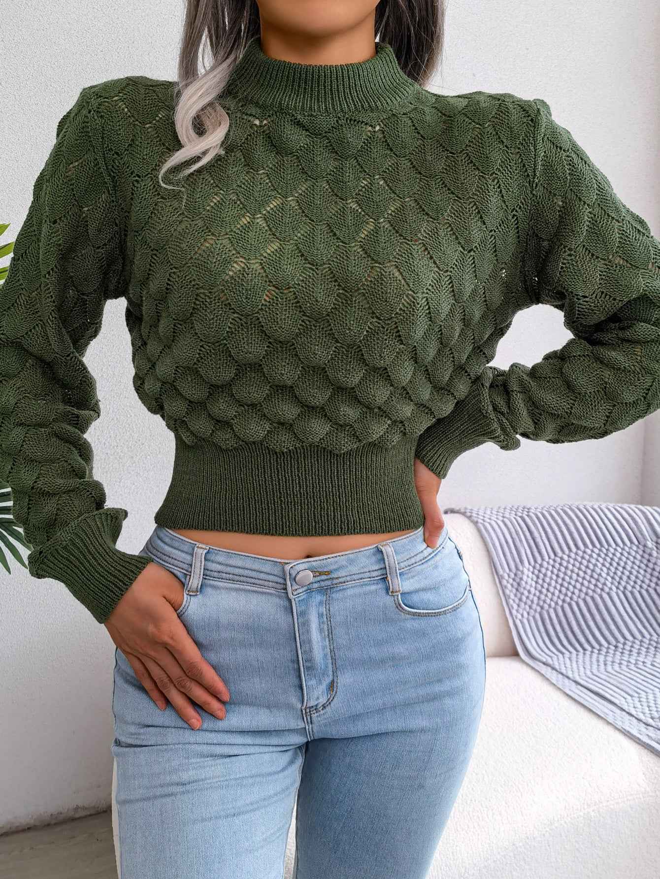 Sarah Express Women's 3D Diamond Knit Long Sleeve Cropped Sweater Army green