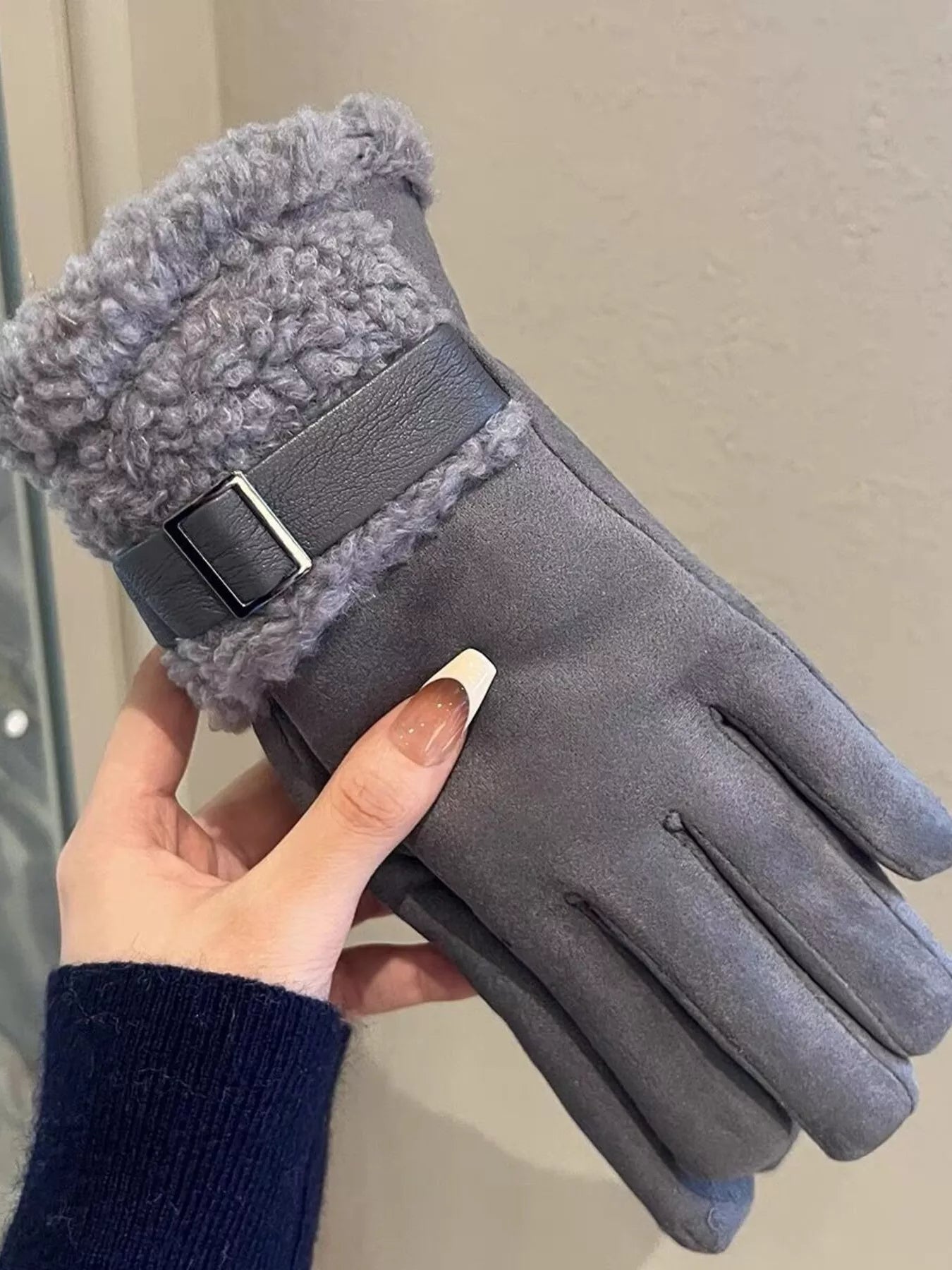 Sarah Express Women's Suede Gloves with Faux Fur Cuff - Winter Warm Touchscreen Compatible Gray ONESIZE