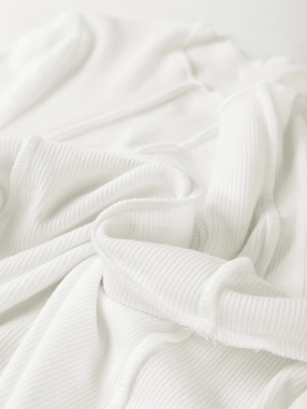 Sarah Express Women's Exposed Seam Slim Fit Long Sleeve Top