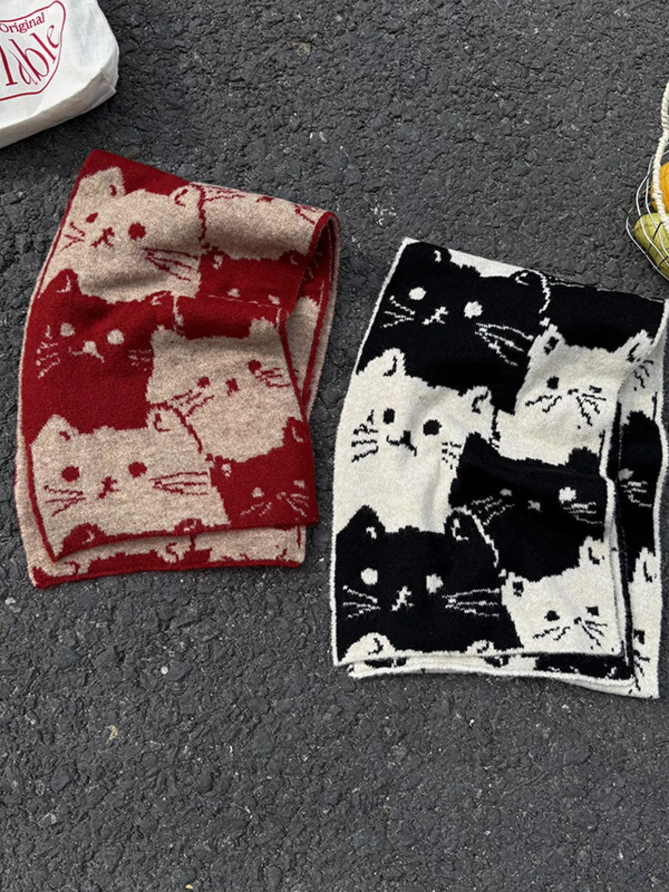 Sarah Express Women's Cute Cat Pattern Knitted Scarf