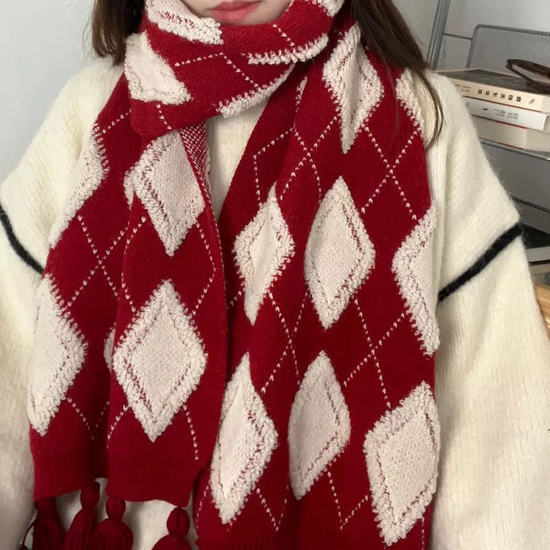 Sarah Express Women's Diamond Pattern Knitted Tassel Scarf