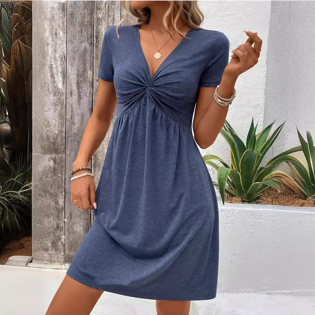 Sarah Express Women's V-Neck Twist Detail Short Sleeve Mid-Length Dress