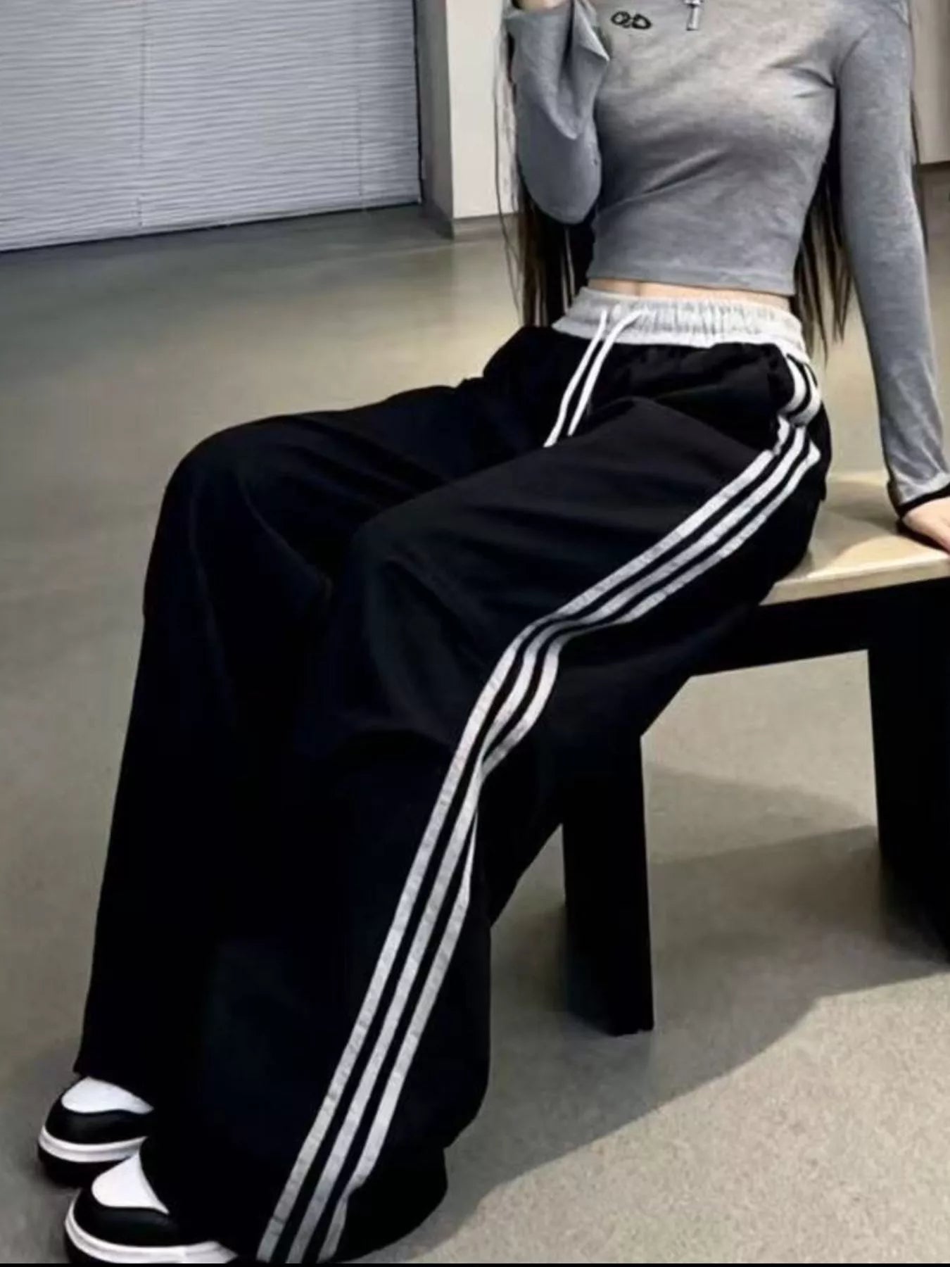 Sarah Express Women's Casual Loose Fit Striped Pants