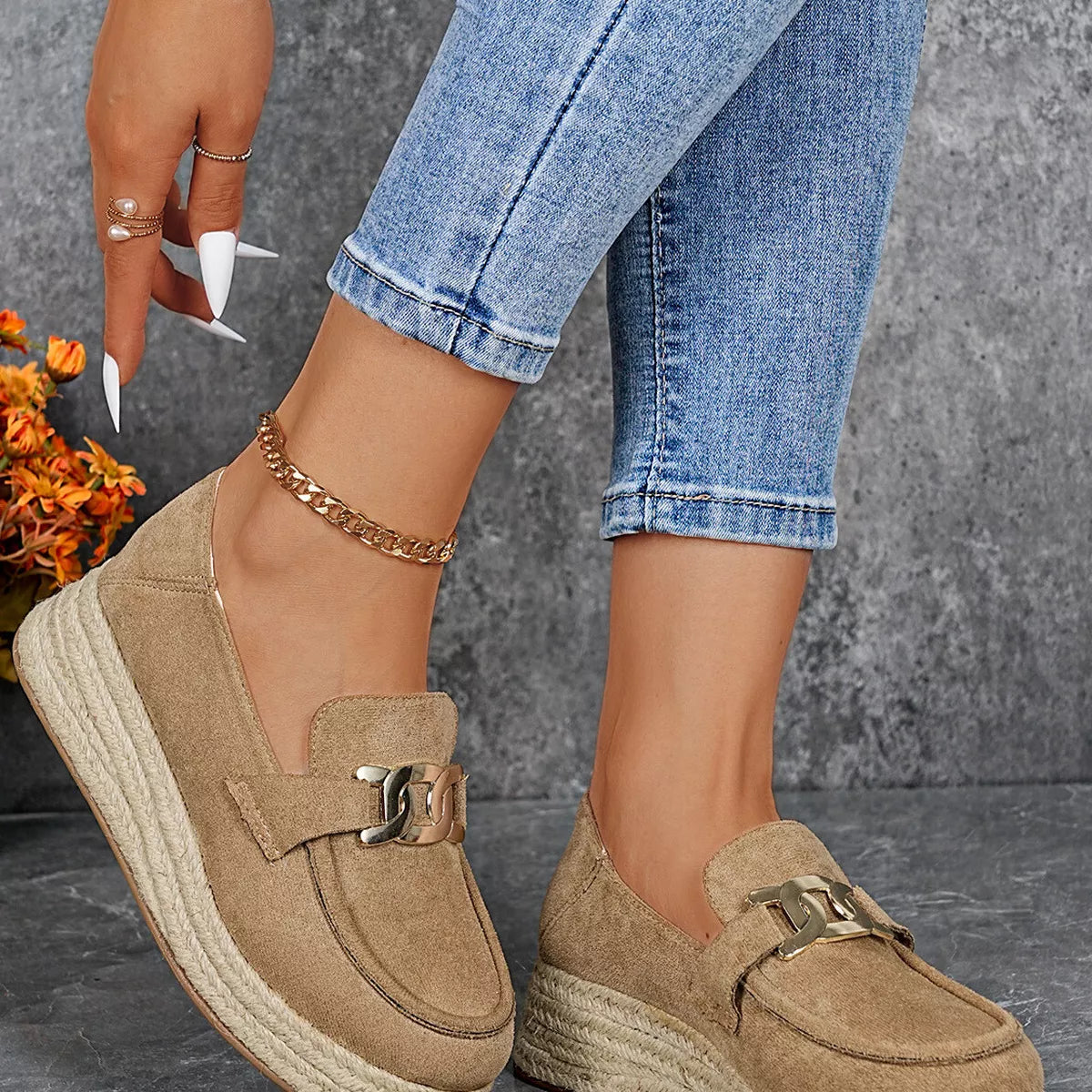 Sarah Express Women's Round Toe Platform Slip-On Shoes