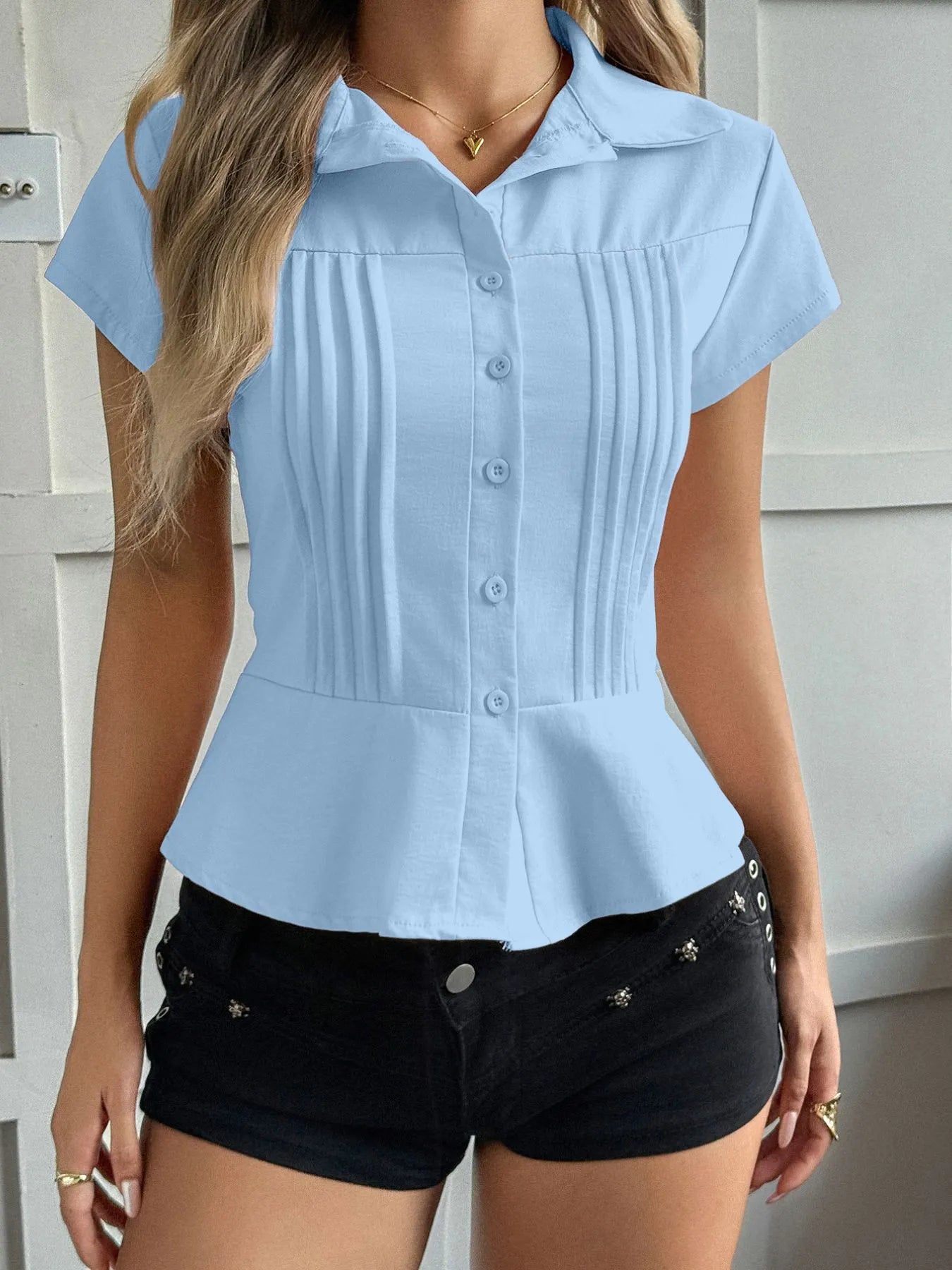 Sarah Express Women's Short Sleeve Button-Up Shirt