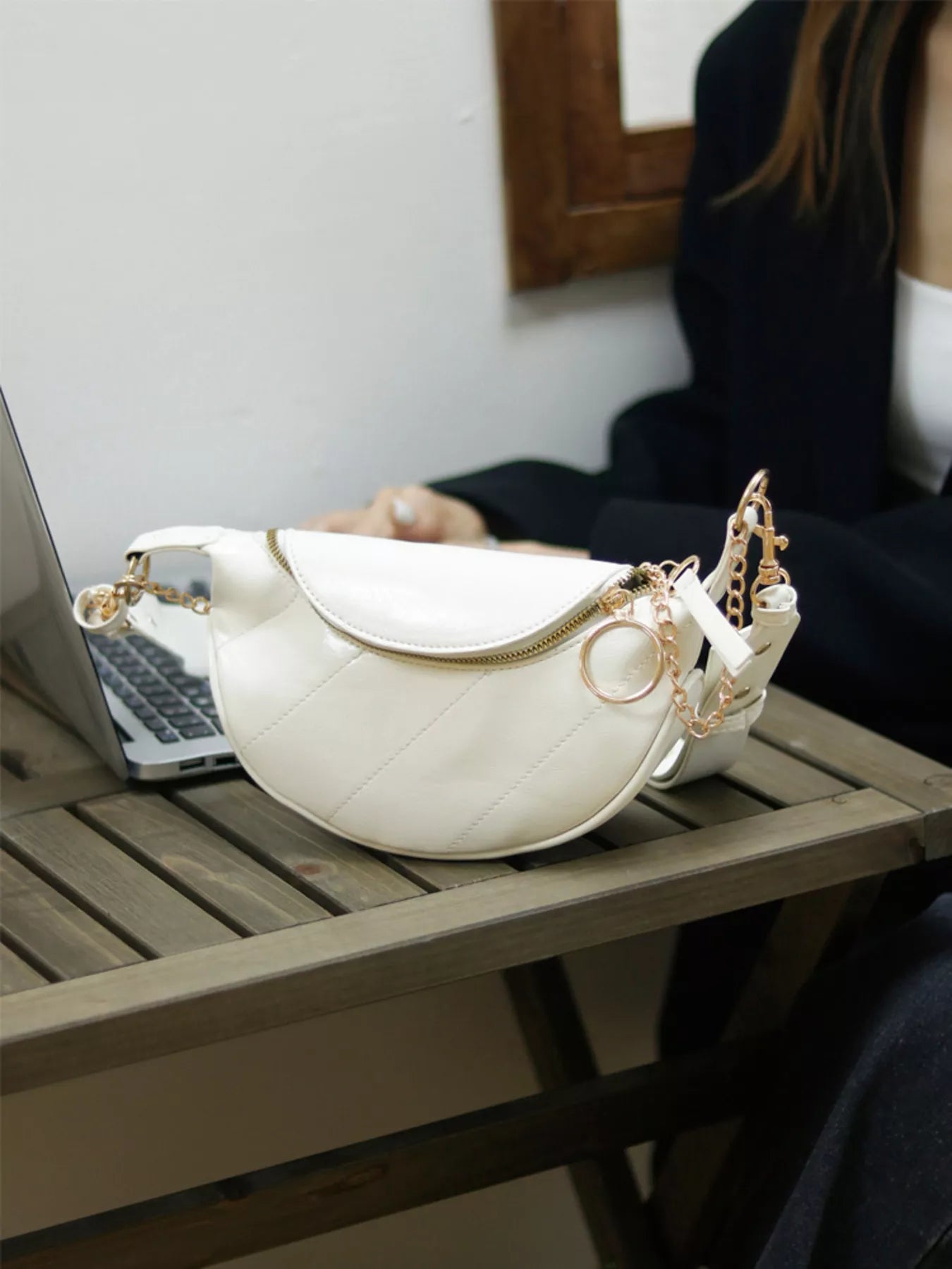 Sarah Express Women's Adjustable Strap Crossbody Bag White ONESIZE