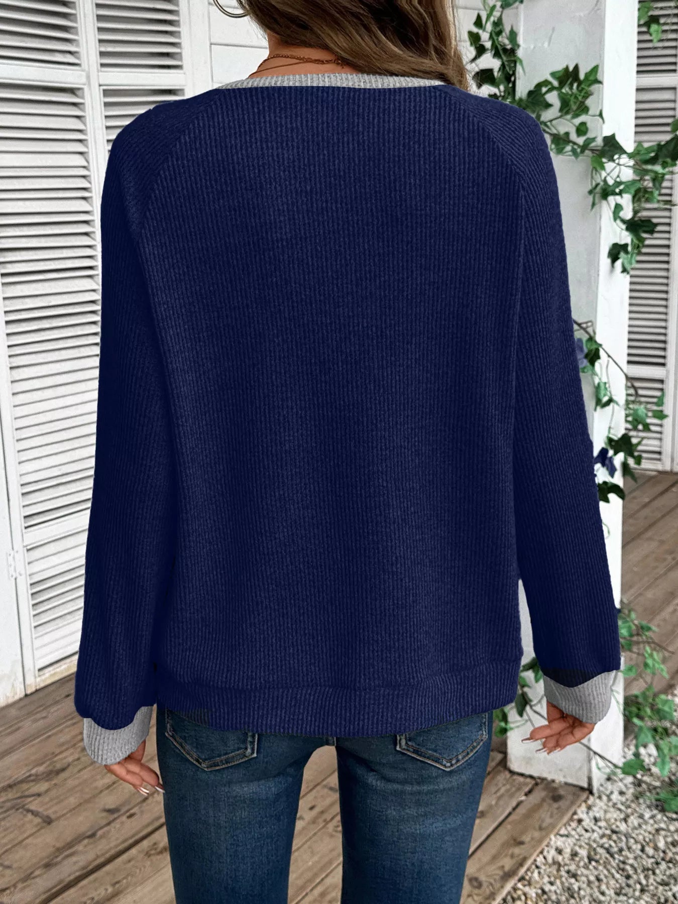 Sarah Express Women's Ribbed Knit Two-Tone Button Front Top