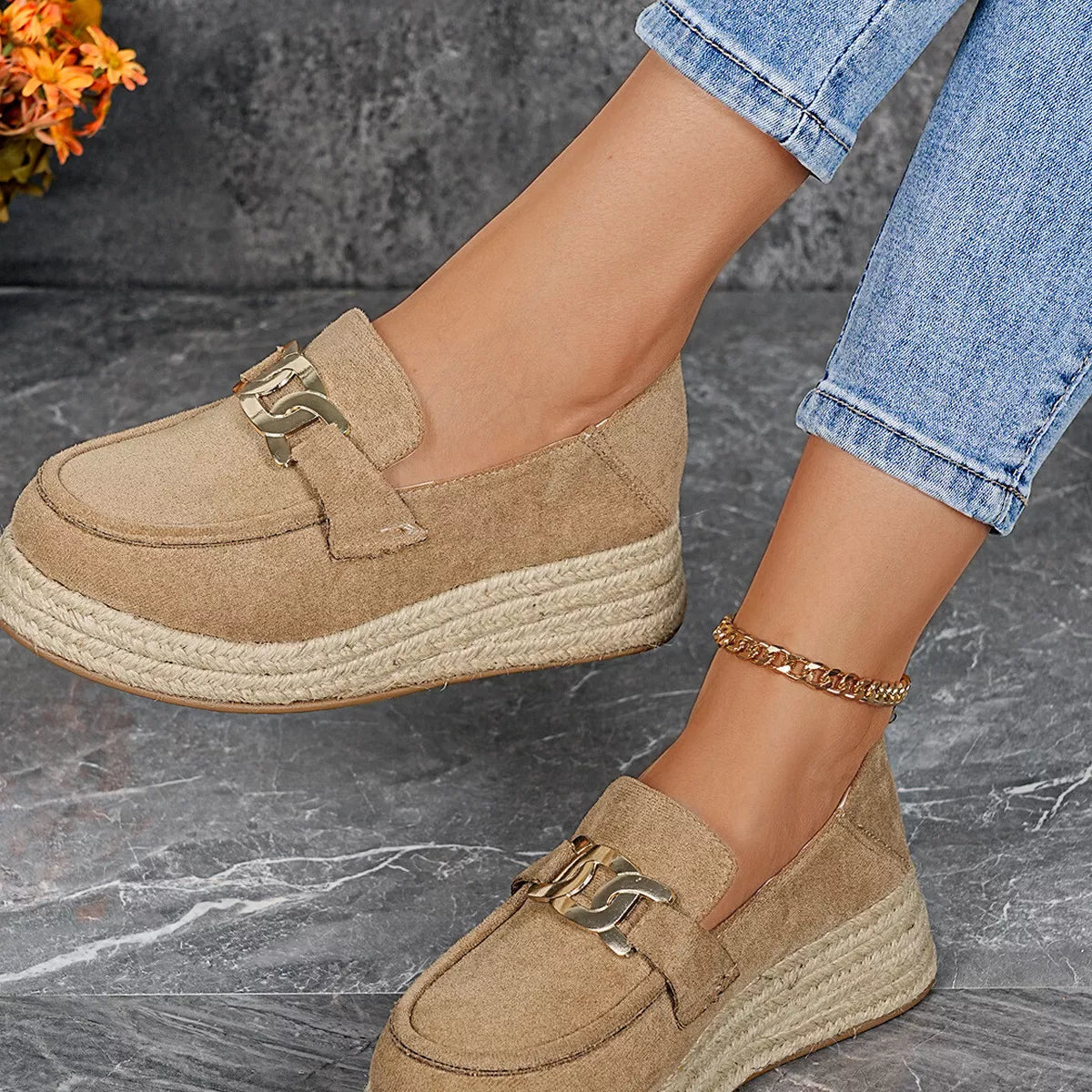 Sarah Express Women's Round Toe Platform Slip-On Shoes