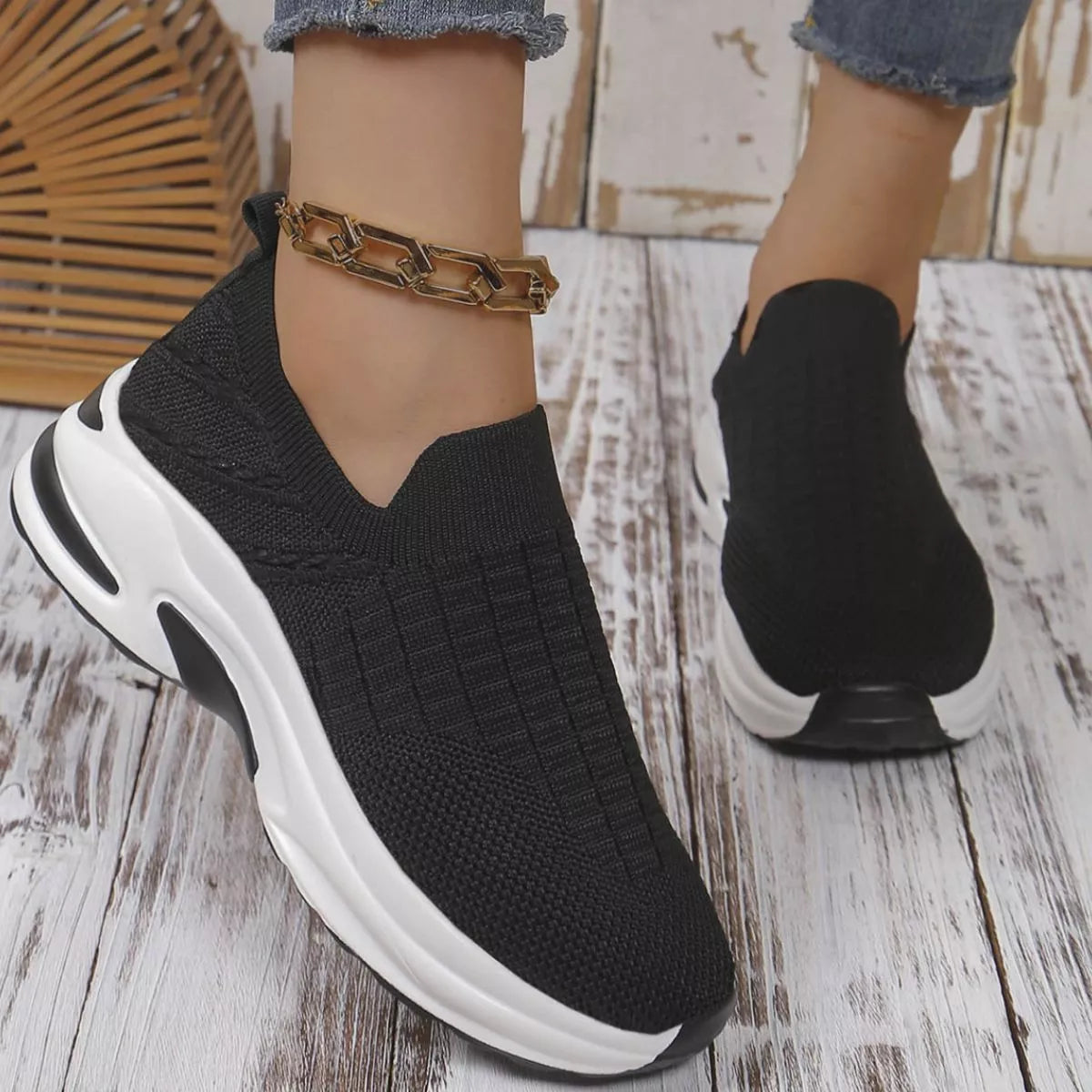 Sarah Express Women's Round Toe Mesh Slip-Ons